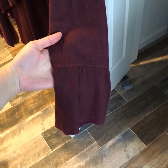 Cloth & Stone burgundy top - Picture 4 of 4